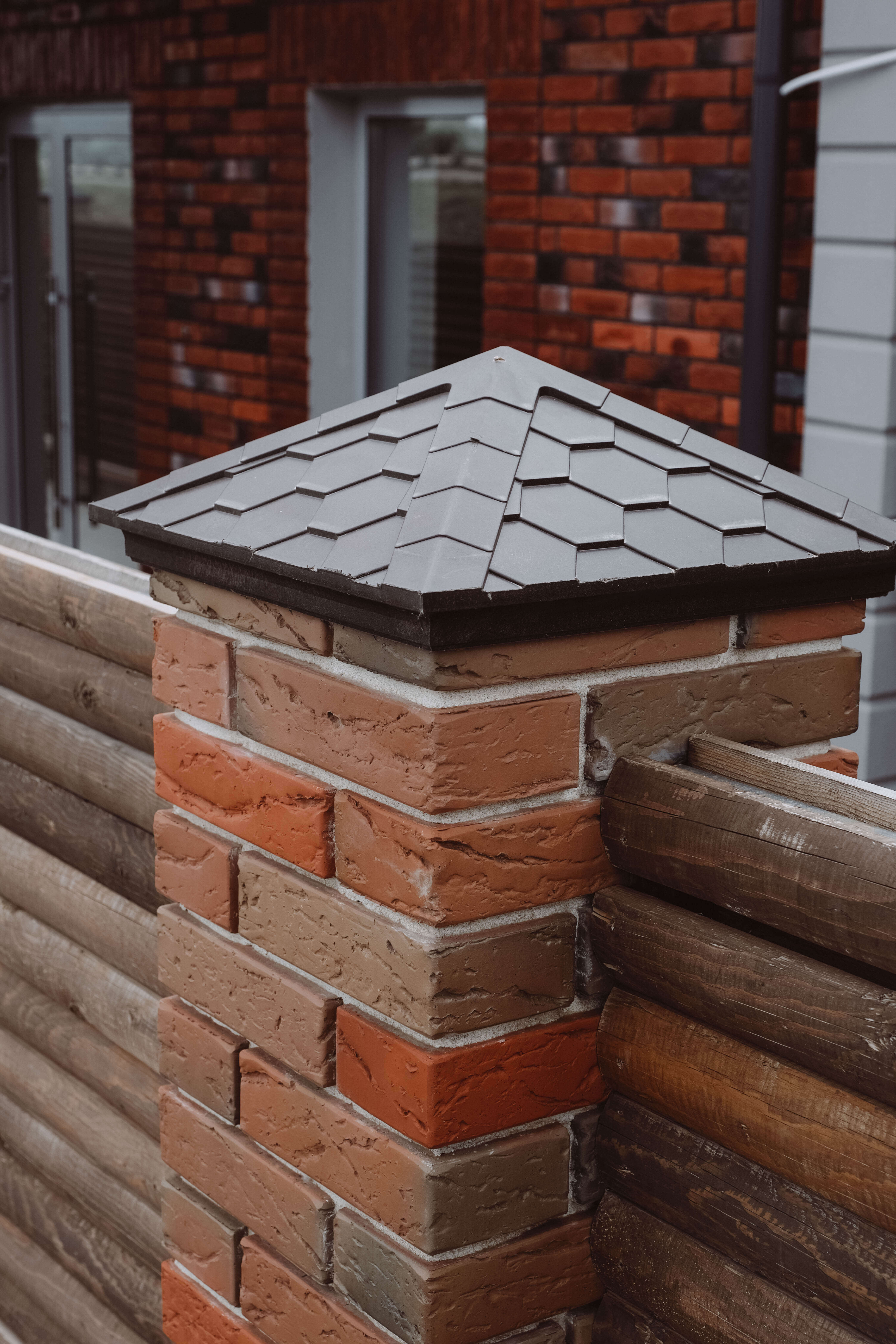 Колпак Zking Эверест Коричневый на столб 1.5х1.5 кирпича (390х390мм) в Минеральных водах фото